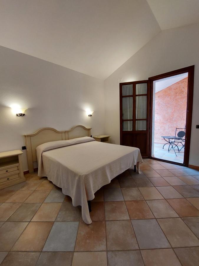 Hotel La Corte Rosada ヴィッラシミーウス エクステリア 写真